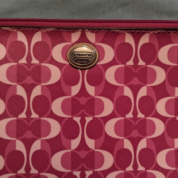 Coach zipper pouch - Picture 3 of 5
